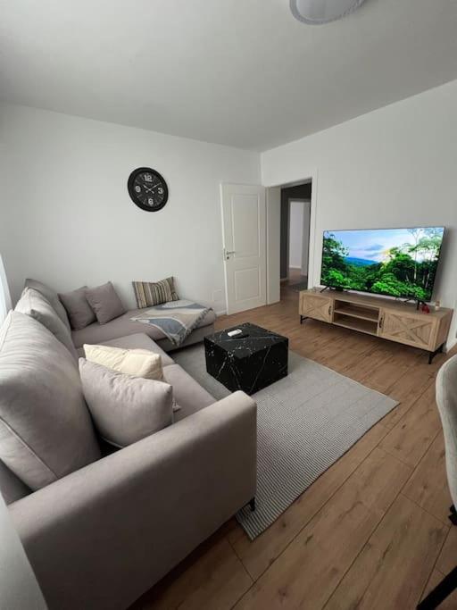 Modern Apt Near City Centre Shkodër Exteriör bild